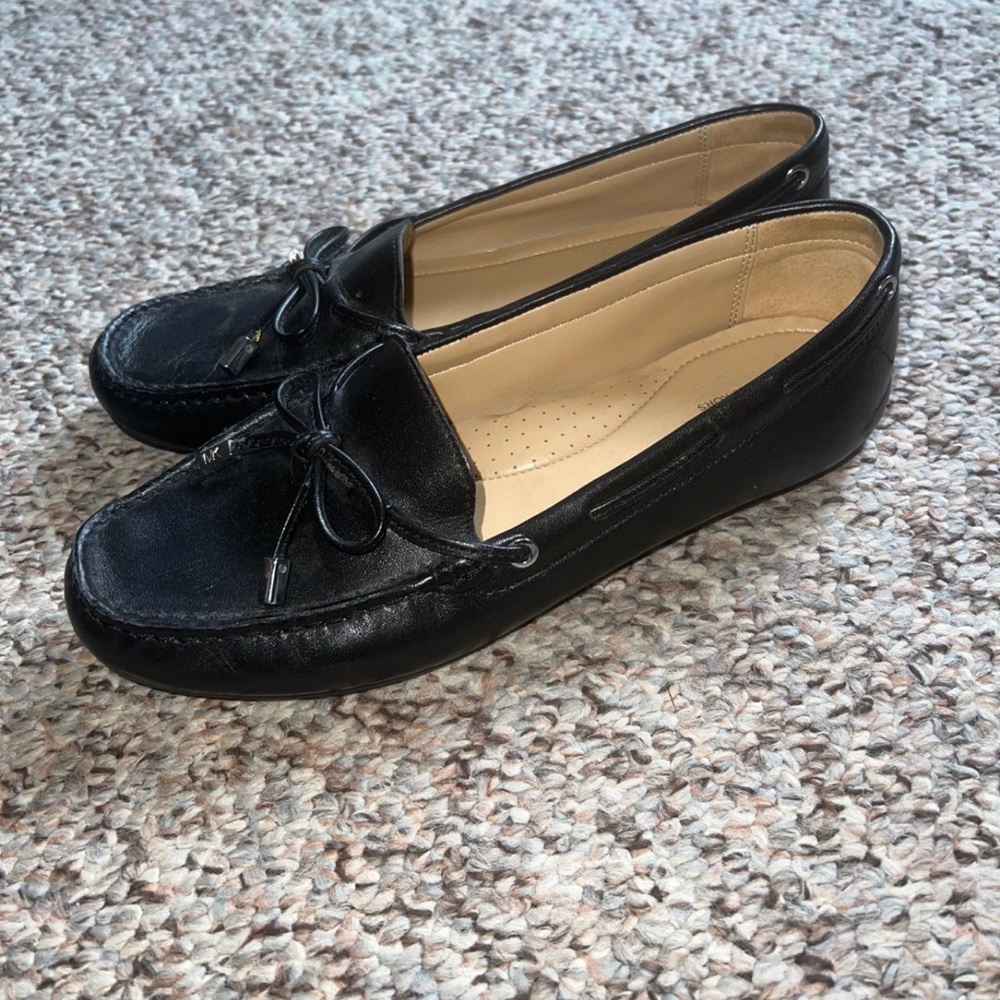 MICHAEL Michael Kors Black Leather Loafers Size 9M